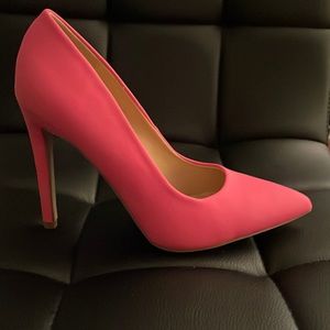 Pink Pumps!!!